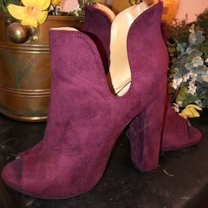 High heel booties